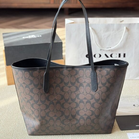 Coach tote bag, size 33*27 cm - Picture 5 of 7